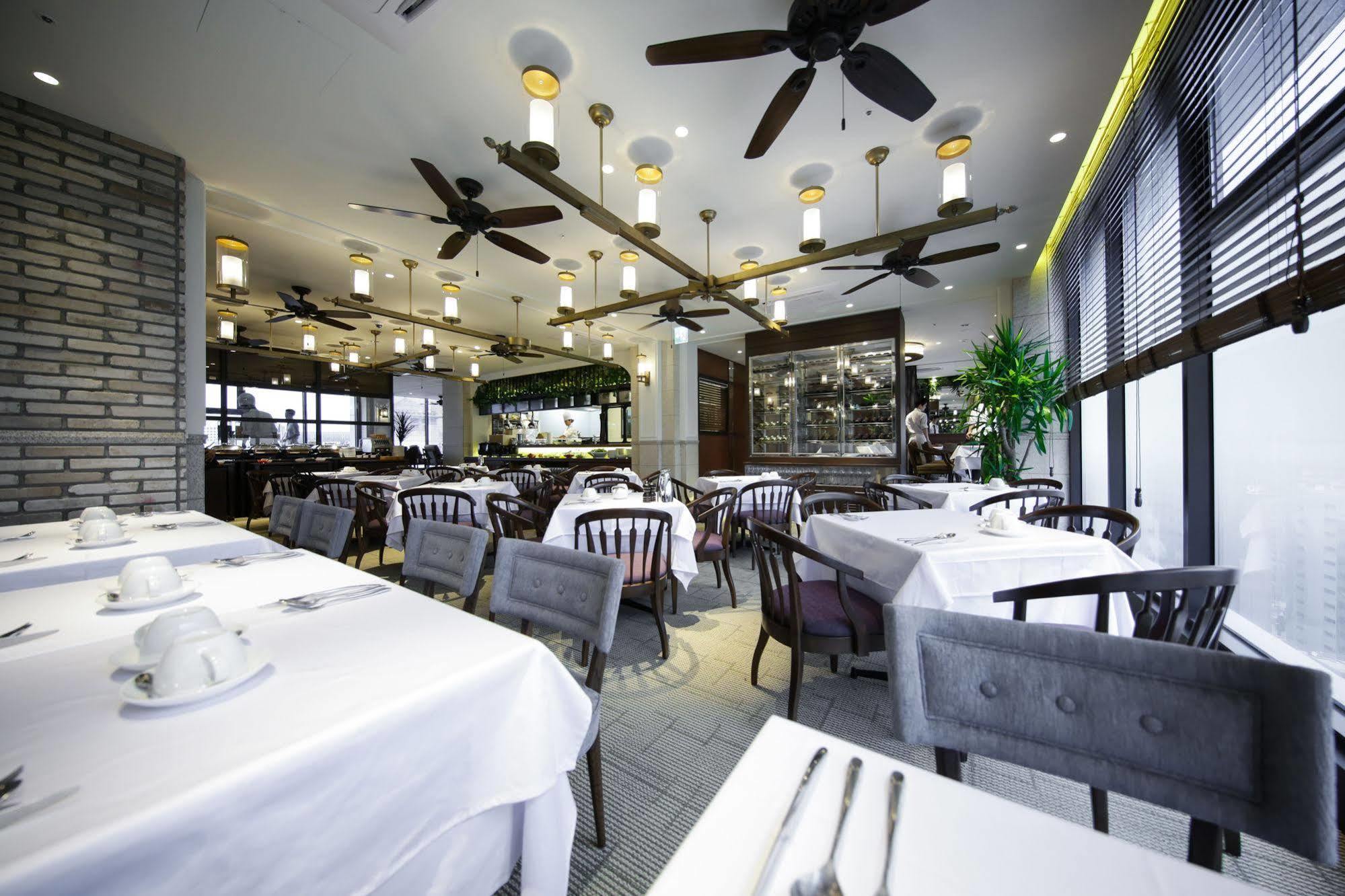 Solaria Nishitetsu Hotel Seoul Myeongdong Экстерьер фото