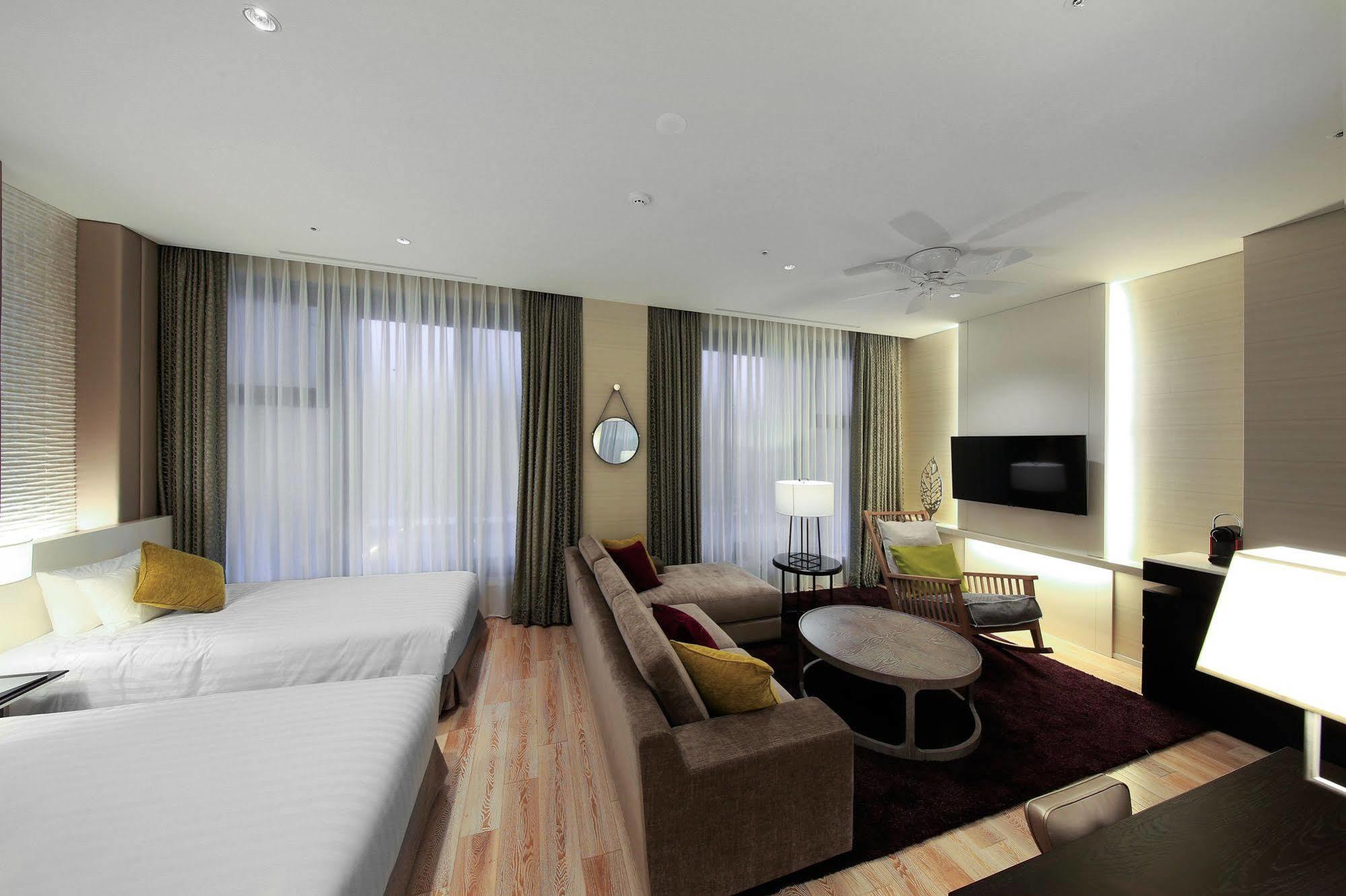 Solaria Nishitetsu Hotel Seoul Myeongdong Экстерьер фото